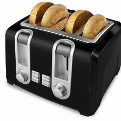BLACK+DECKER Toasters & Toaster Ovens 4-Slice Black 1400-Watt Toaster