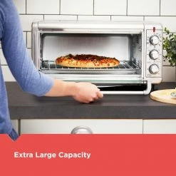 BLACK+DECKER Toasters & Toaster Ovens Crisp 'N Bake 8-Slice Stainless Steel Convection Toaster Oven (1500-Watt) -Aroma Shop 18137001