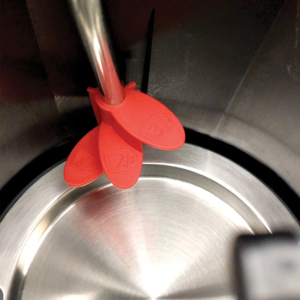 BLACK+DECKER Espresso, Tea & Coffee Machines Black 7-Cup Corded Electric Kettle 7 BLACK+DECKER Espresso, Tea & Coffee Machines Black 7-Cup Corded Electric Kettle - Image 7