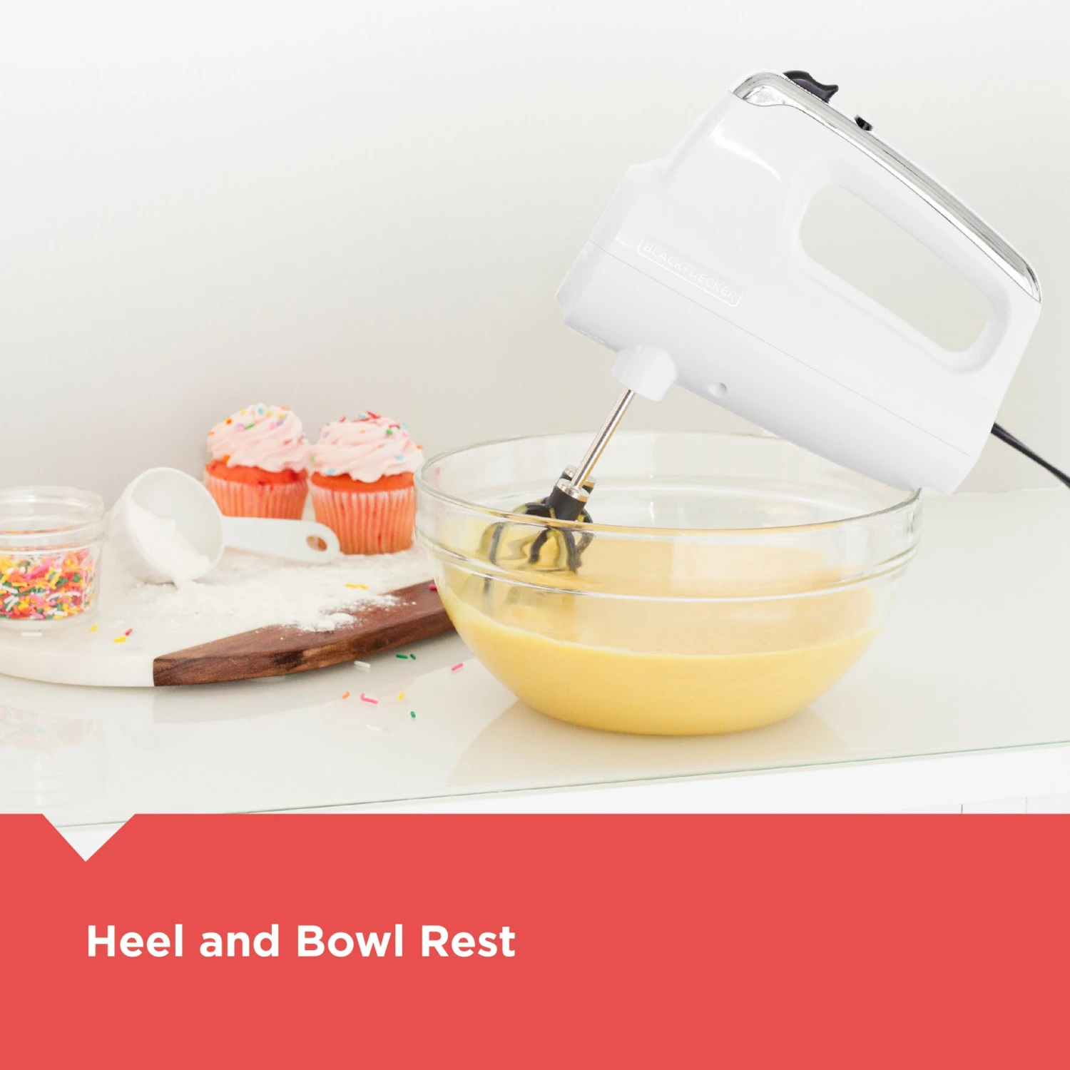 BLACK+DECKER Mixers Helix 60-in Cord 5-Speed White Hand Mixer 12 BLACK+DECKER Mixers Helix 60-in Cord 5-Speed White Hand Mixer - Image 12